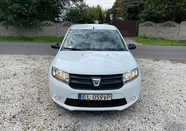 Dacia Sandero cena 24900 przebieg: 144000, rok produkcji 2015 z Sochaczew małe 326